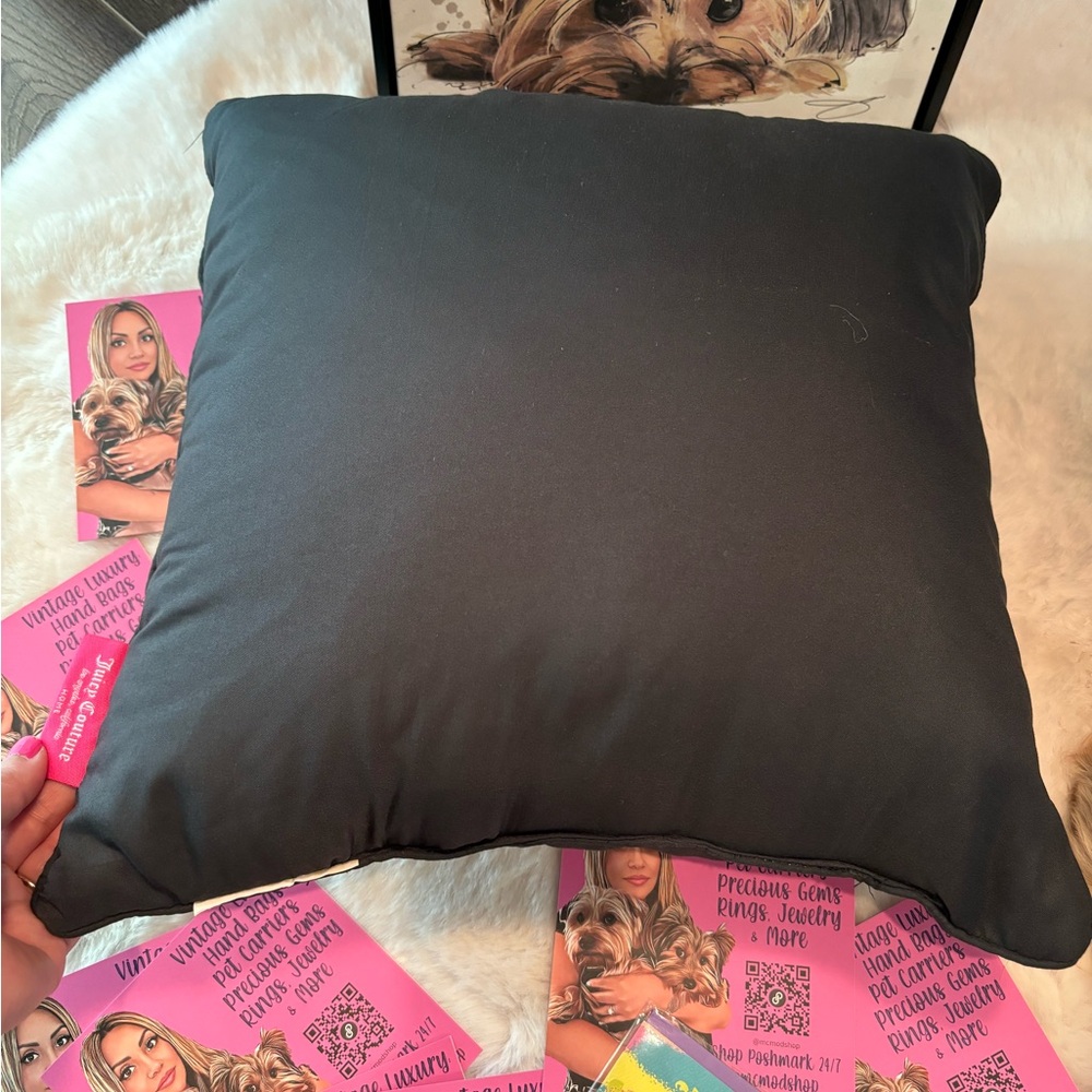 Juicy Couture - Picture 4 of 6
